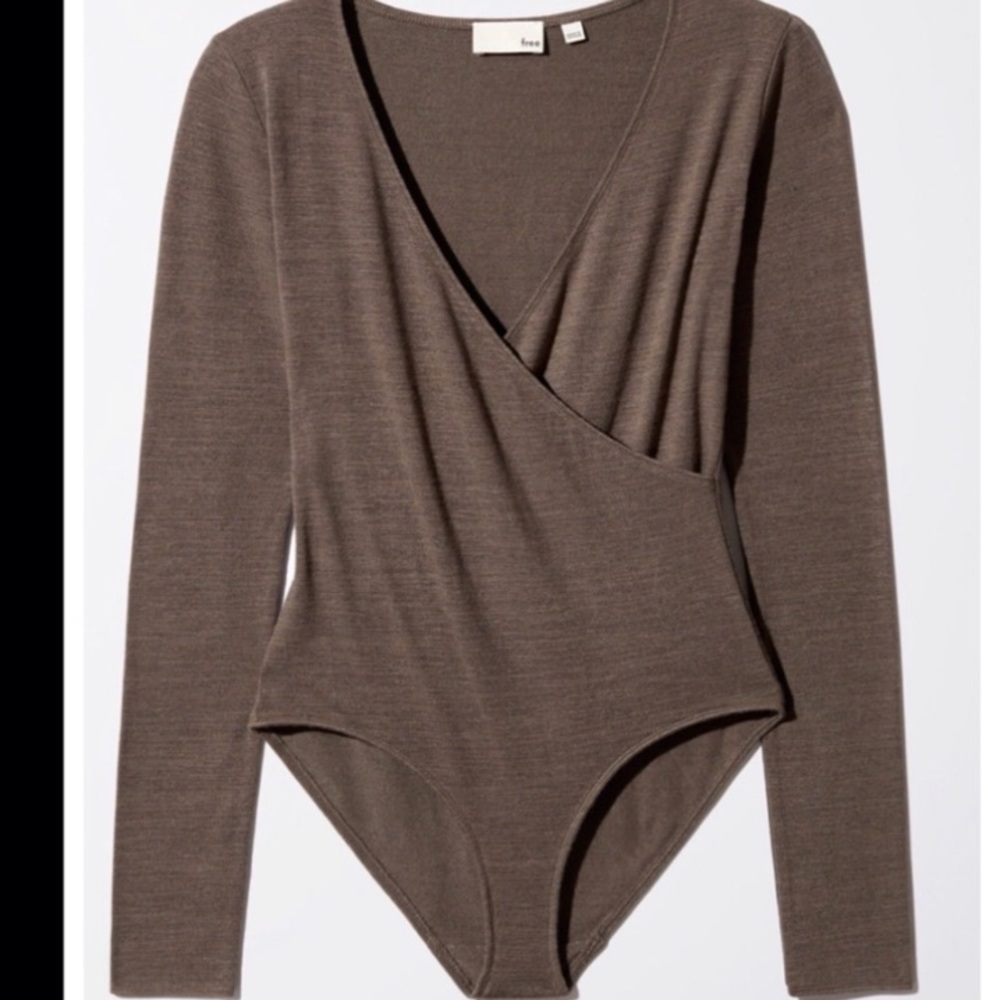 Aritzia. Wilfred Free. Hair Wrap Bodysuit